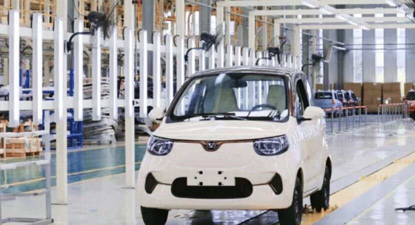 China bate novo recorde ao lançar o carro elétrico mais barato do mundo por apenas R$ 50 mil